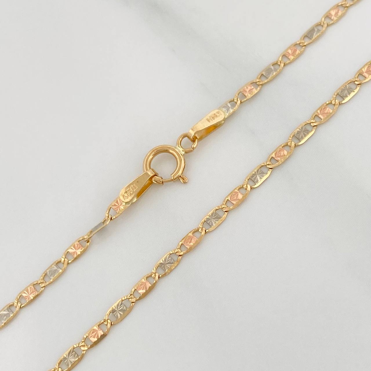 Flat Mariner Chain 2.65gr / 20 in / 0.6mm Three Golds +3 18K $
