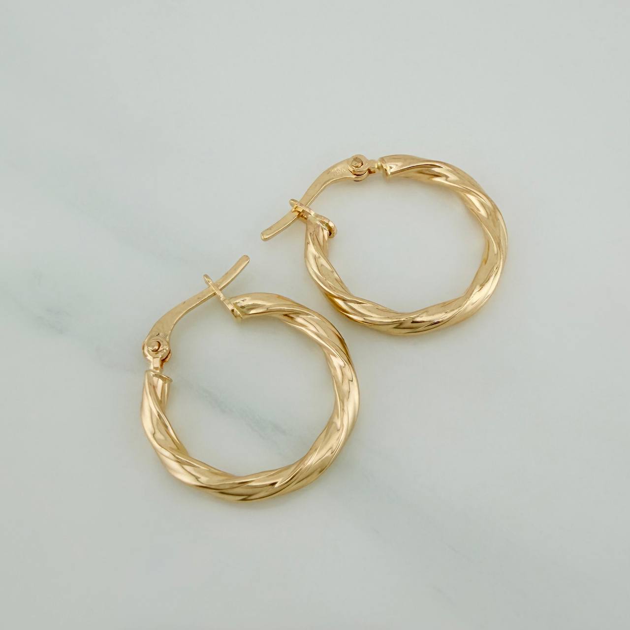Hoop Earrings Mary 1.6gr / 3/4 in / Yellow Gold 18K %