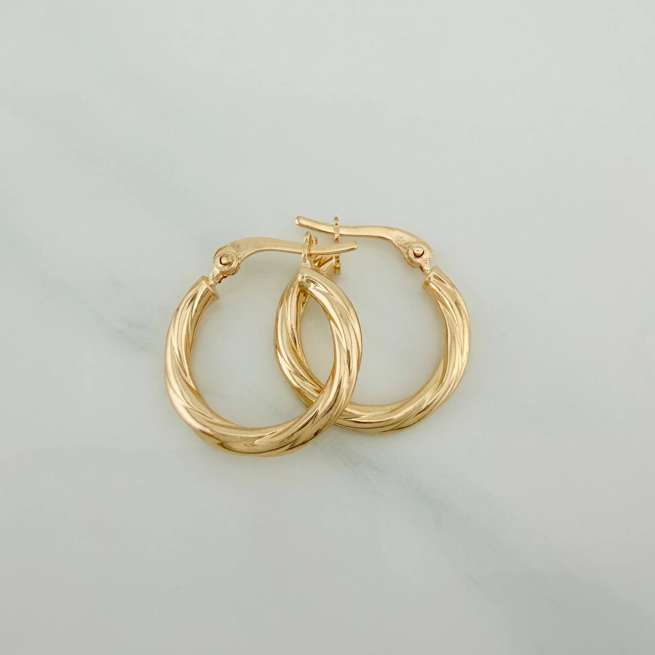 Candongas Mary 1.4gr / 3/4 in / Oro Amarillo 18K %