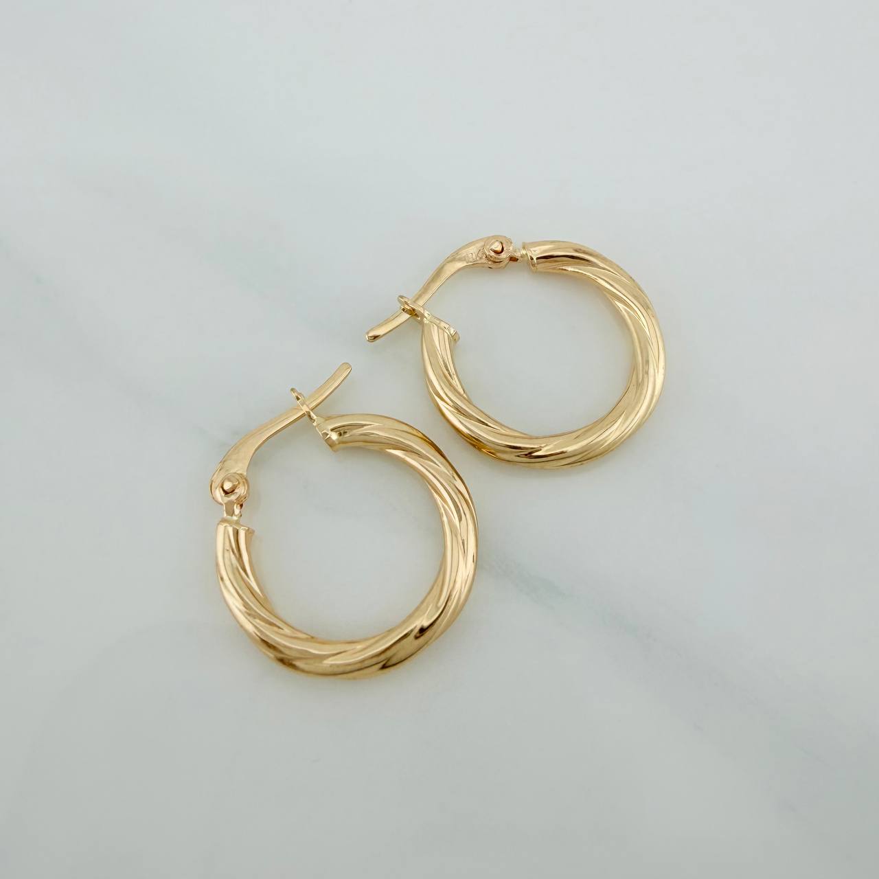 Candongas Mary 1.4gr / 3/4 in / Oro Amarillo 18K %