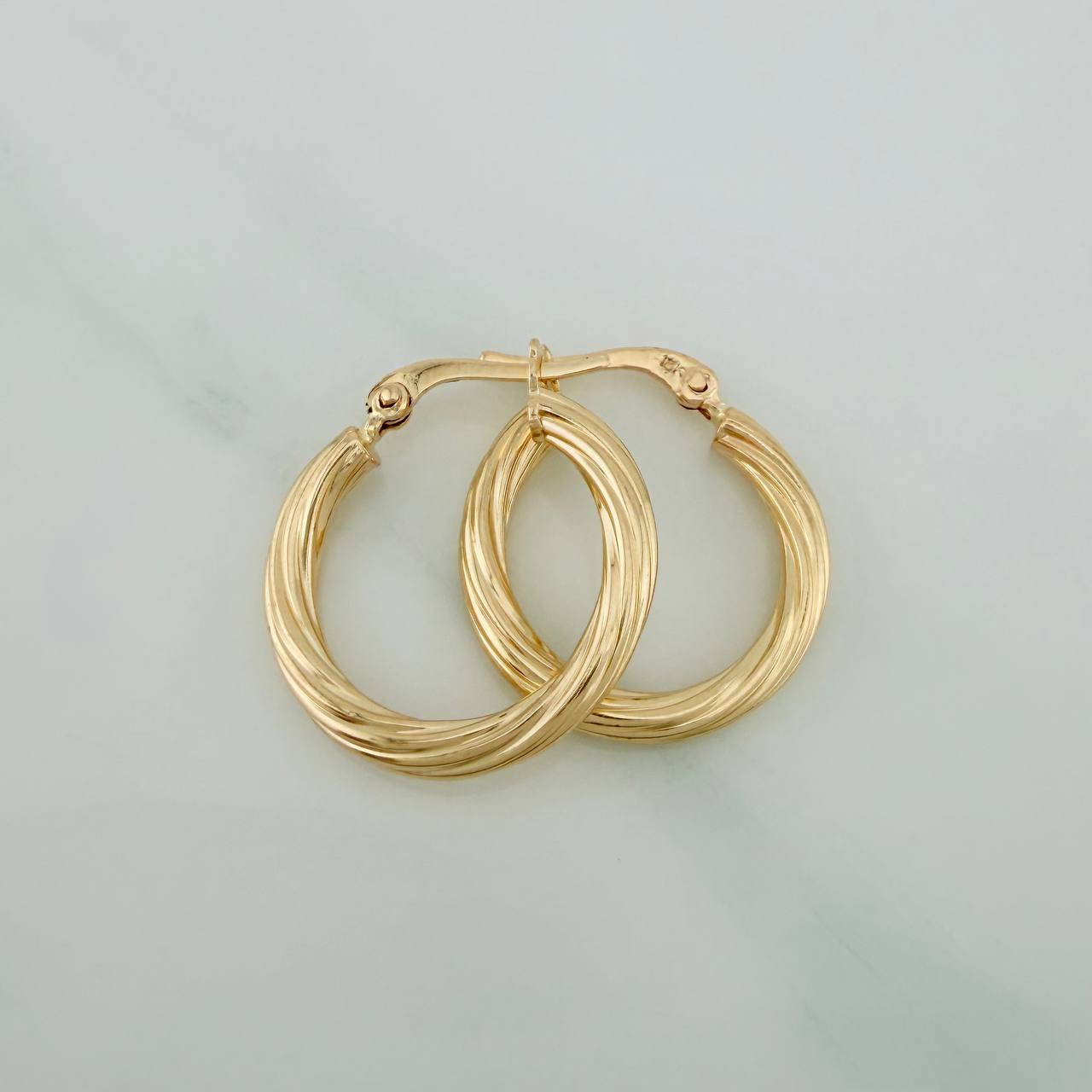 Candongas Sofi 1.7gr / 1 in / Oro Amarillo 18K %
