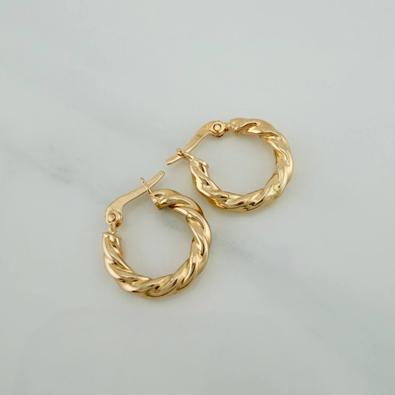 Candongas Fenix 1.3gr / 3/4 in / Oro Amarillo 18K %