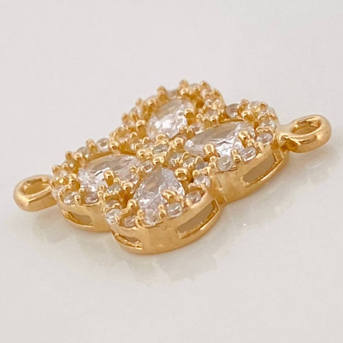 Herraje Trebol 1.7 g / 3/4 in Oro Amarillo 18K