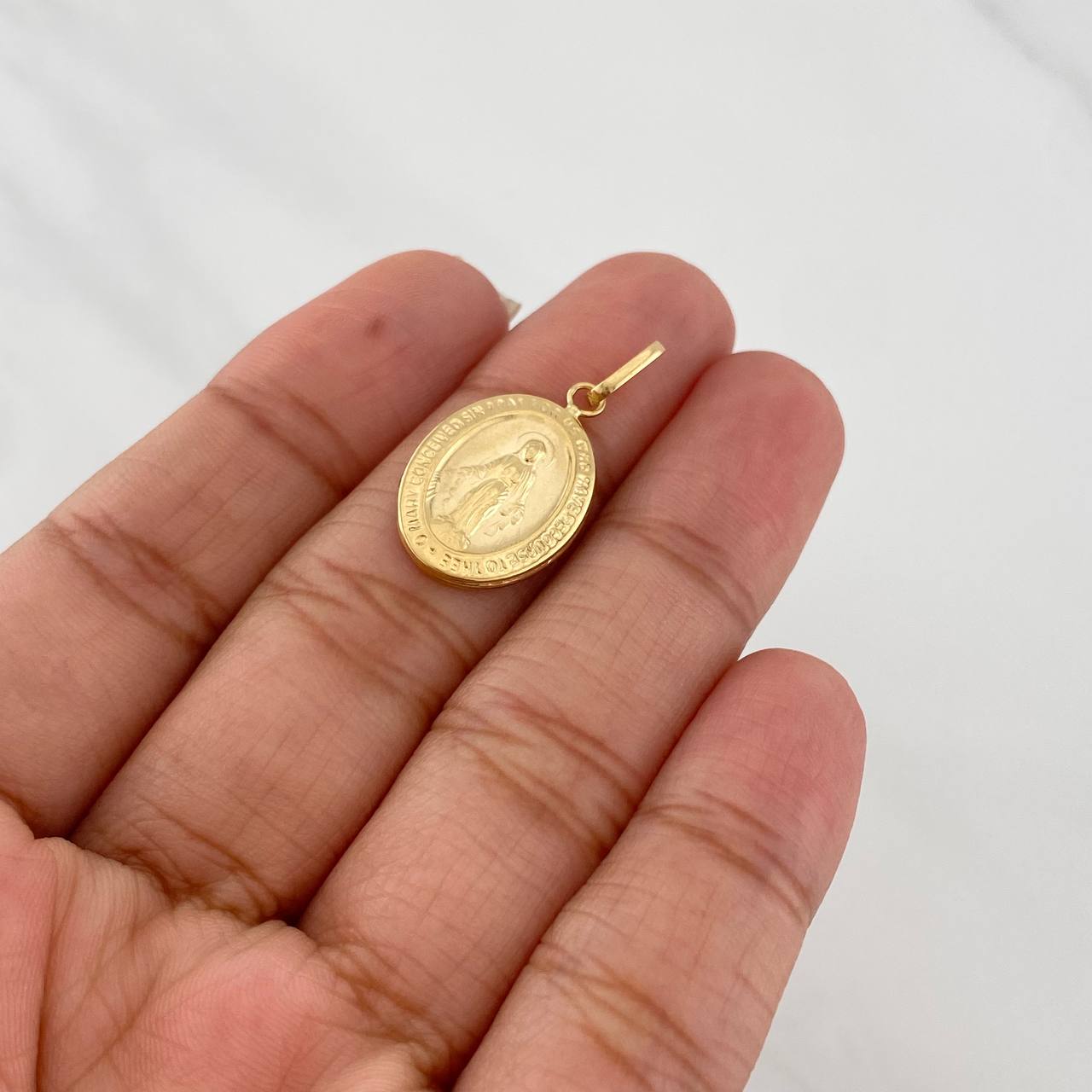 Dije Virgen Milagrosa 1.15g / 1 in Oro Amarillo 18K