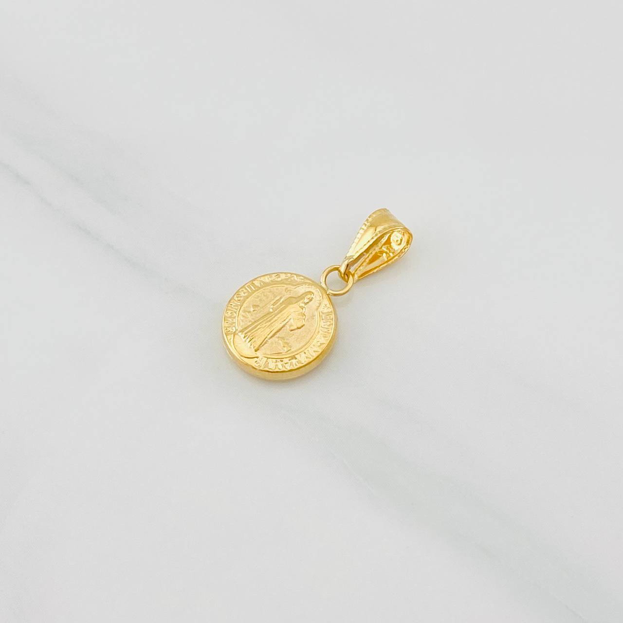 Dije San Benito 0.65g / 3/4 in Oro Amarillo 18K