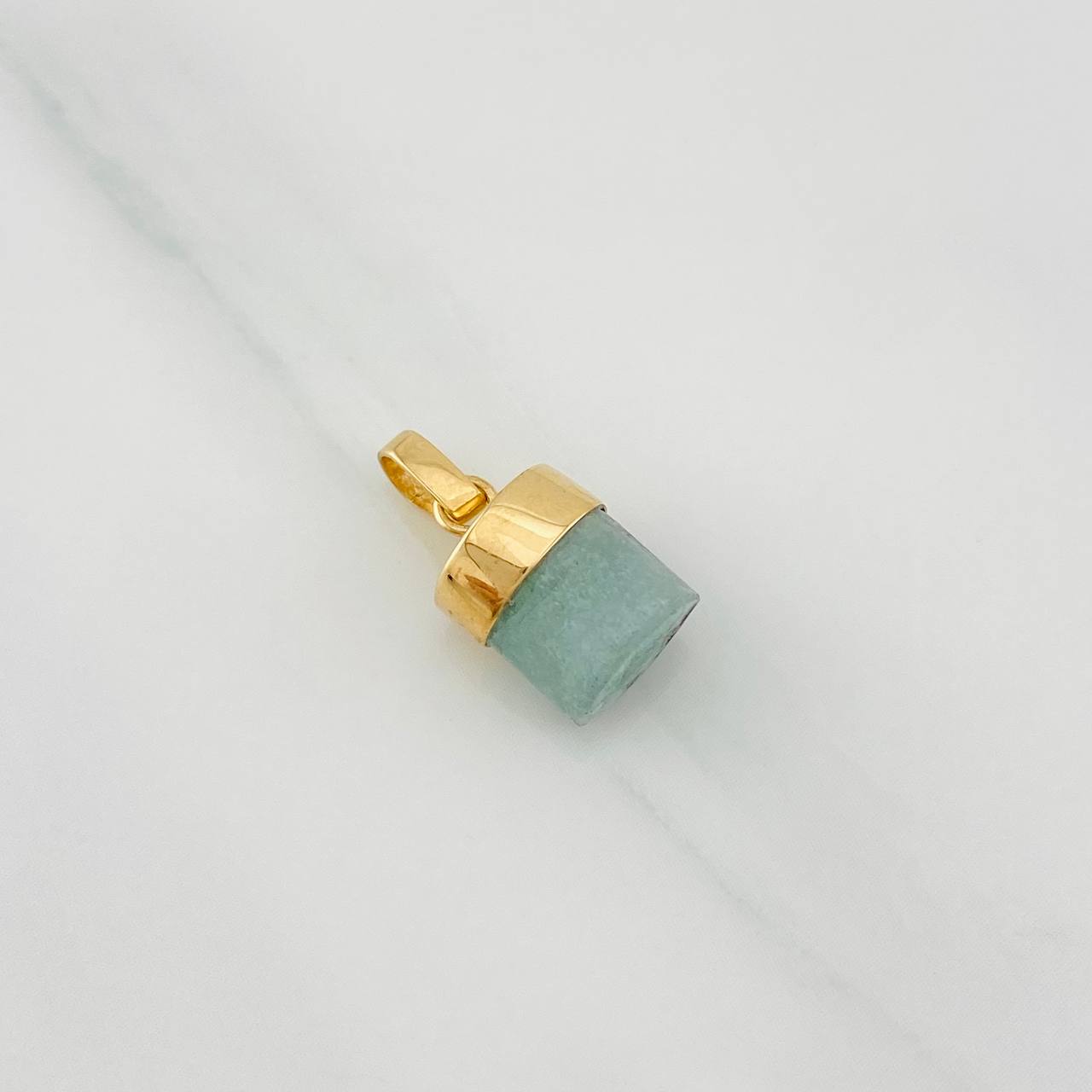 Dije Morralla Esmeralda 0.8g / 1/2 in Oro Amarillo 18K