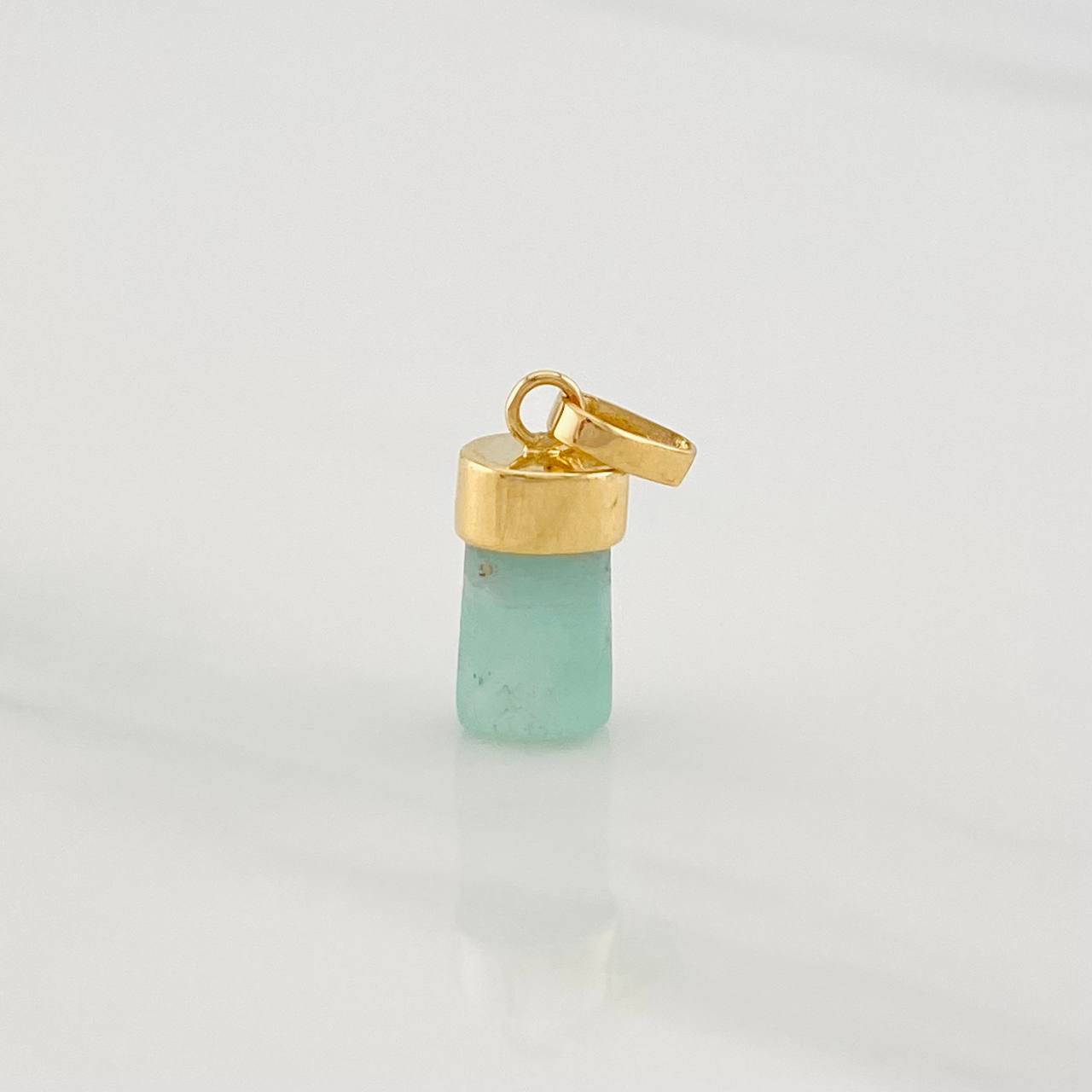 Dije Morralla Esmeralda 0.8g / 3/4 in Oro Amarillo 18K