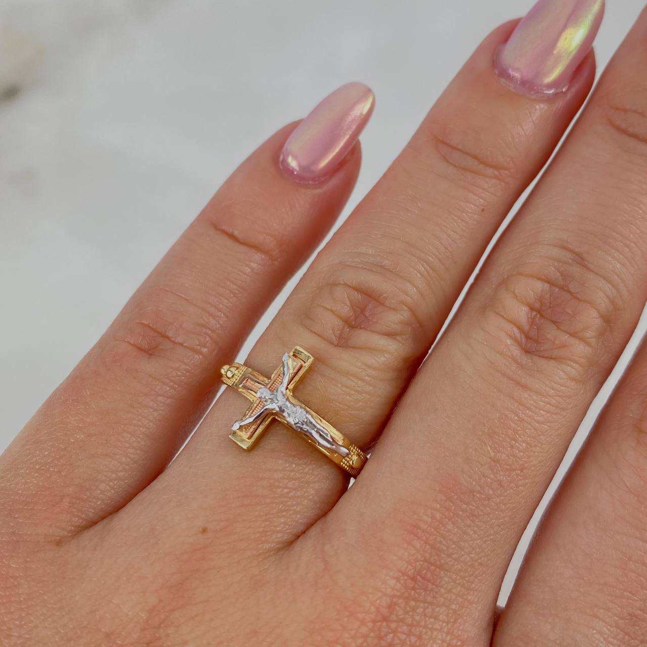 Punctuated Christ Cross Ring 6.35g / T7 Three Golds 18K