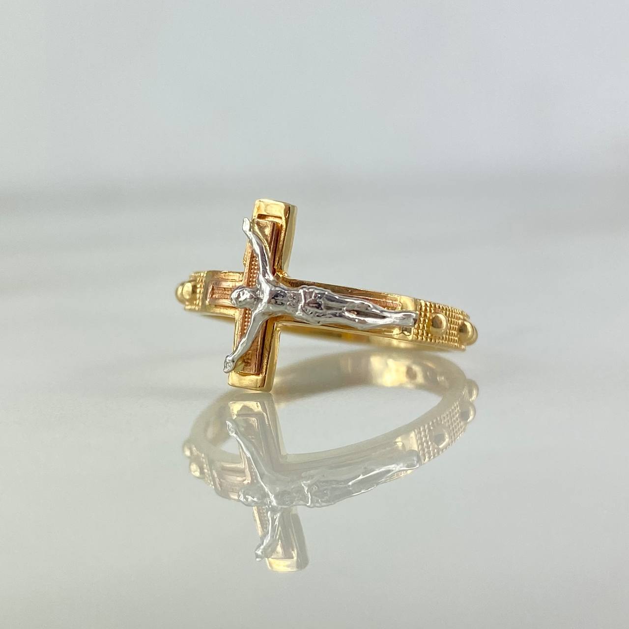 Punctuated Christ Cross Ring 6.35g / T7 Three Golds 18K