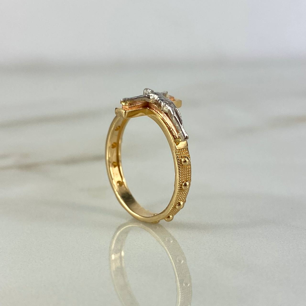 Punctuated Christ Cross Ring 6.35g / T7 Three Golds 18K
