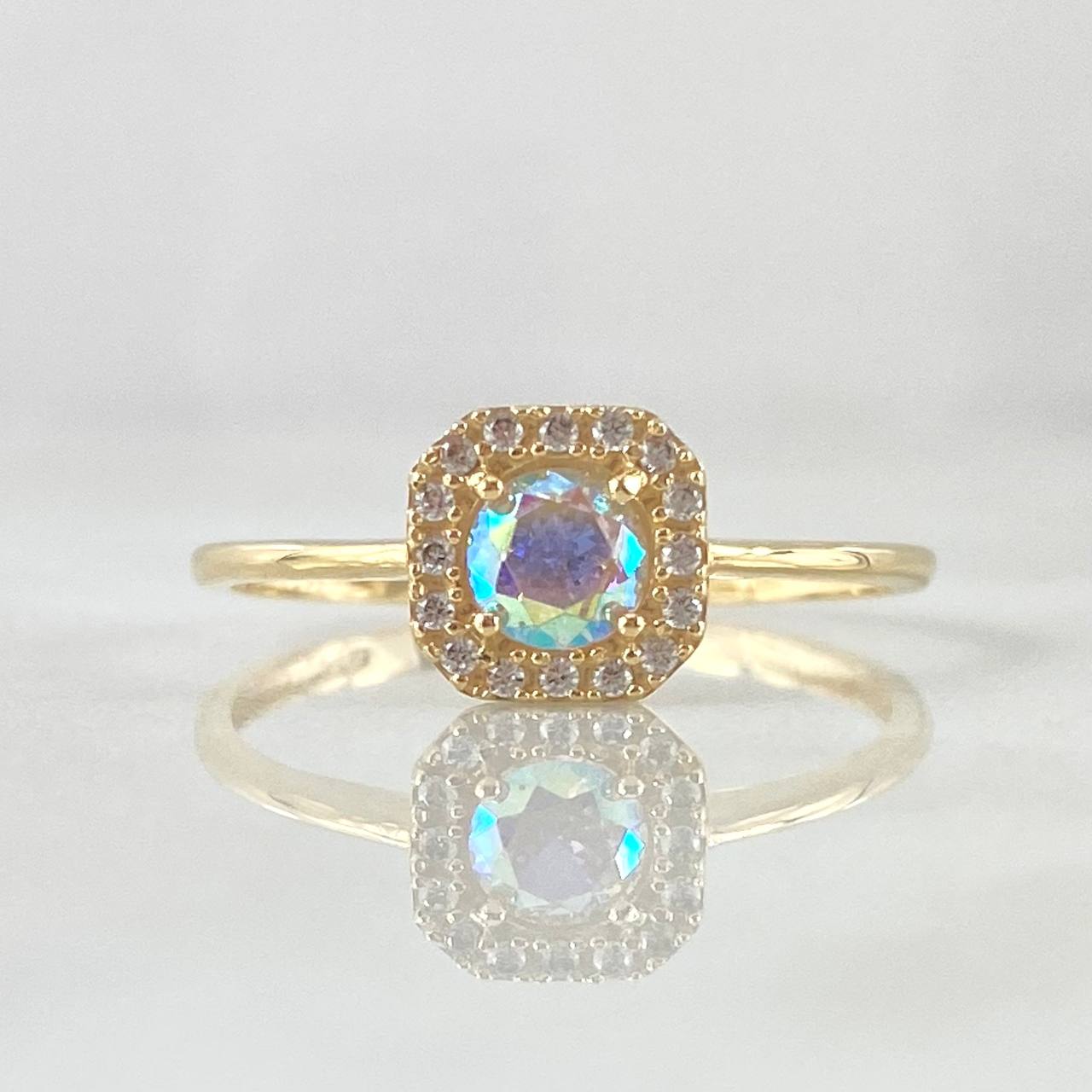 Square Halo Set - Stud Earrings 0.7cm - Ring Size 8 4.3gr Iridescent Zircons Special Mother-of-Pearl 18K Gold