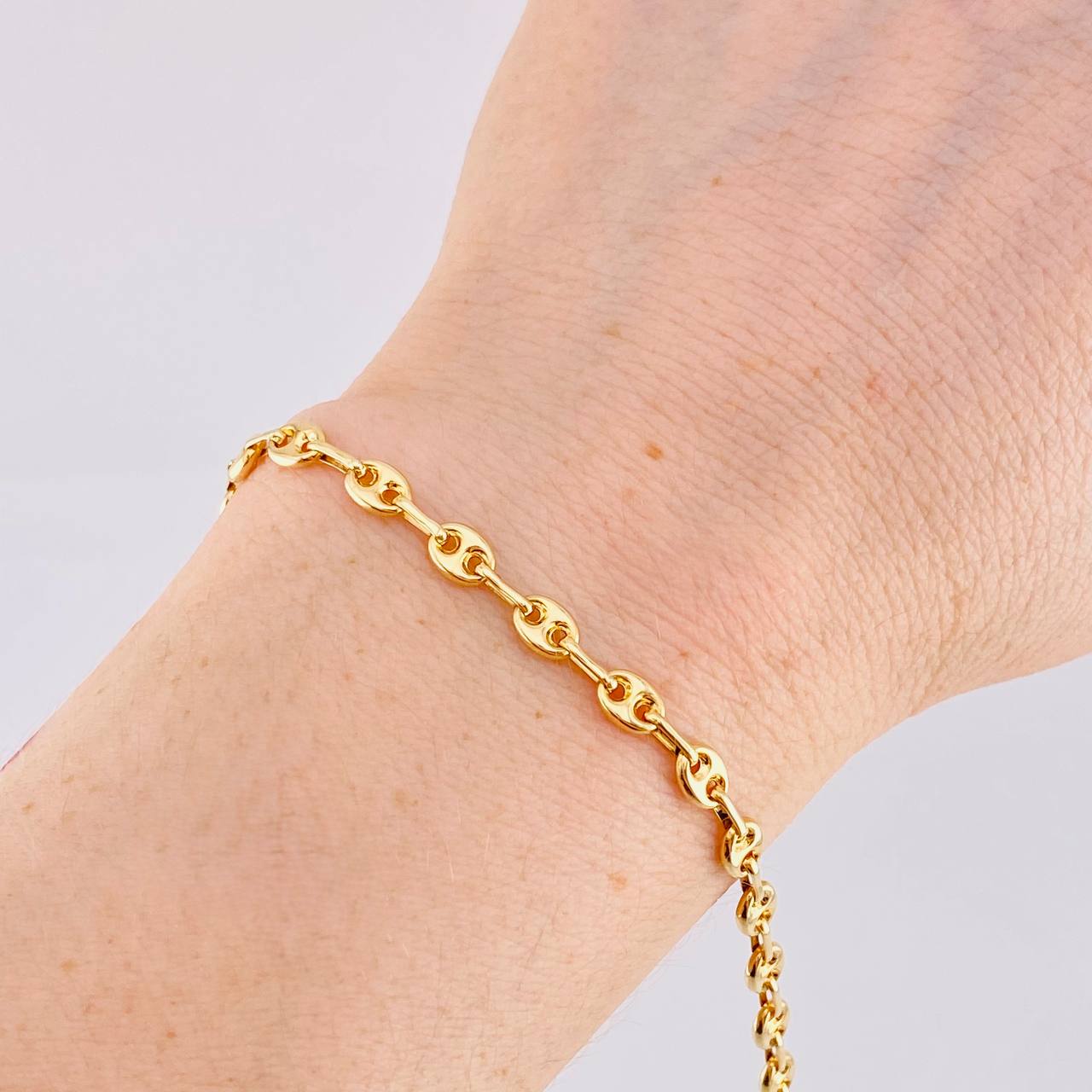 Pulso GC 3.8g / 8 1/4 in / 4.3mm Oro Amarillo 18K