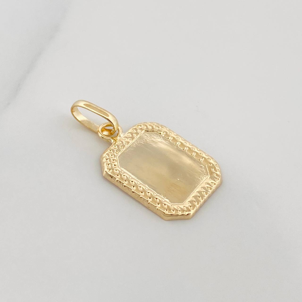 Dije Placa Bordeada 0.6 g / 3/4 in Oro Amarillo 18K