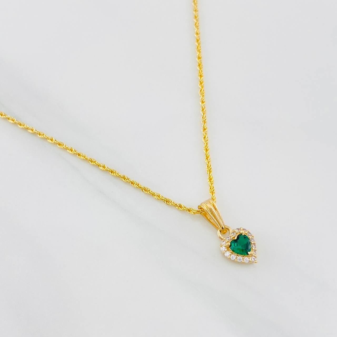 Set Cadena Lazo + Dije Halo Corazon / 1.9g / 20 in Oro Amarillo 18K