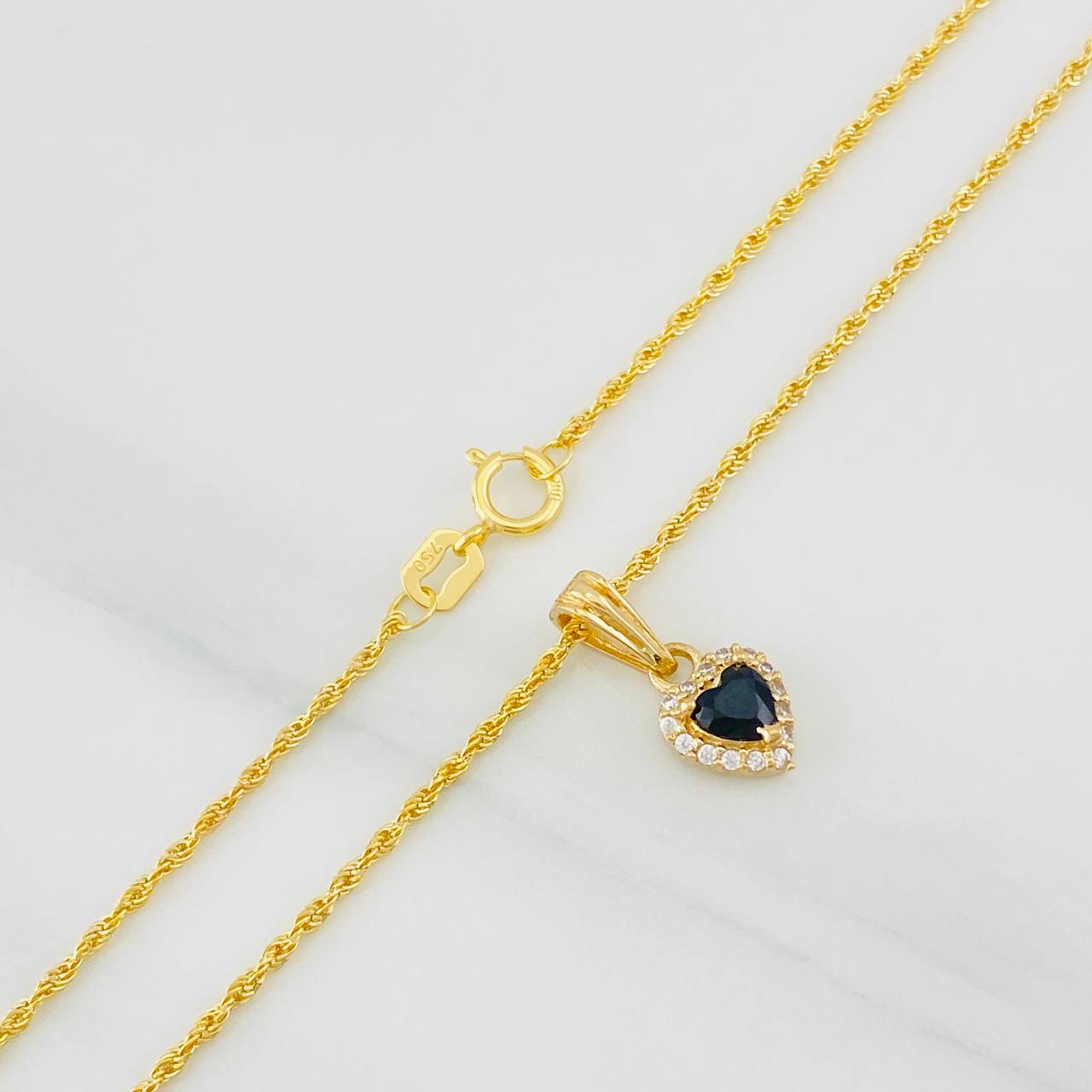 Set Cadena Lazo + Dije Halo Corazon / 1.85g / 18 in Oro Amarillo 18K