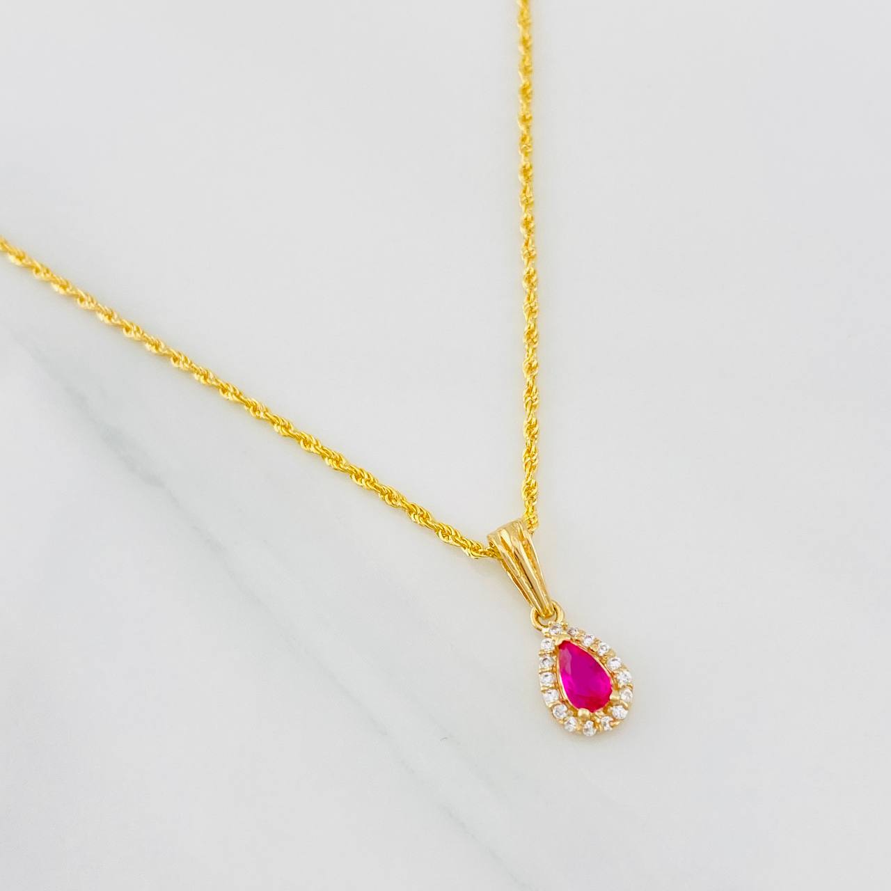 Rope Chain Set + Tear Drop Halo Pendant / 1.6g / 18 in Yellow Gold 18K