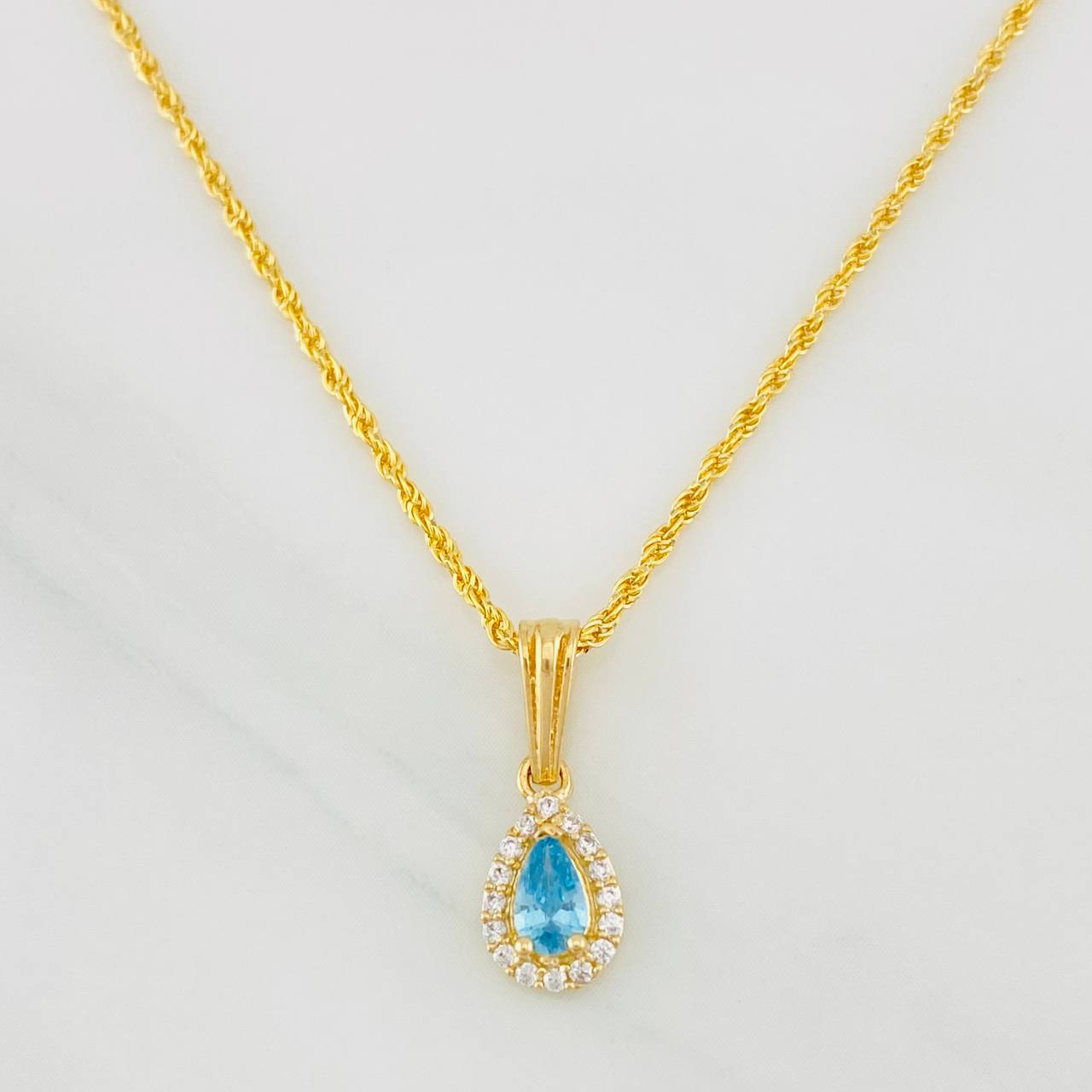 Rope Chain Set + Tear Drop Halo Pendant / 1.65g / 18 in Yellow Gold 18K