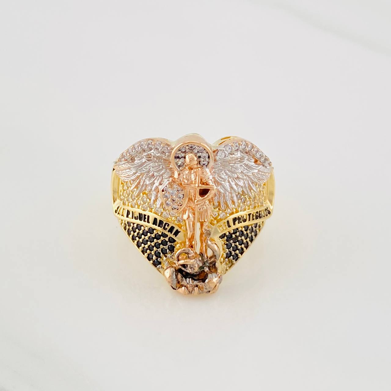 Anillo Arcángel San Miguel 12.3g / T10 3/4 Tres Oros 18K