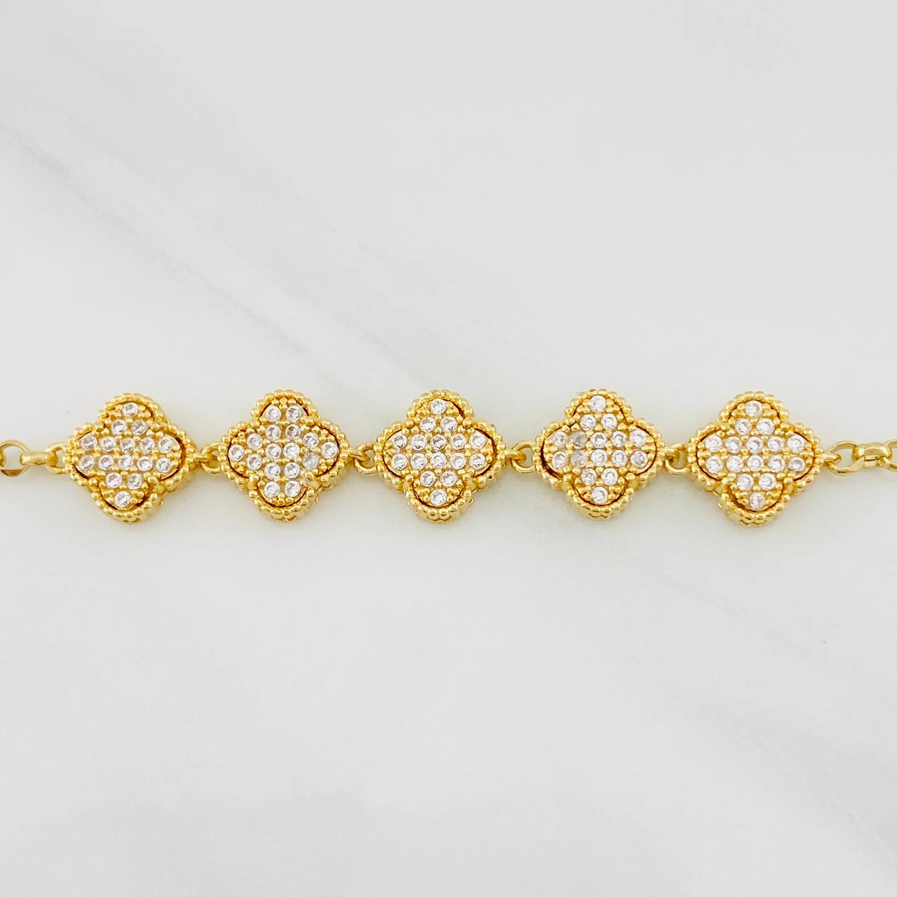 Pulso Modulable Rolo Trébol 4.85g / 7 in - 8 1/4 in / 2mm Oro Amarillo 18K