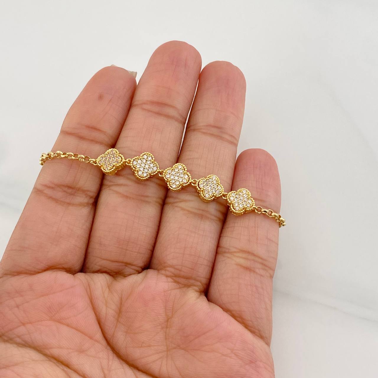 Pulso Modulable Rolo Trébol 4.85g / 7 in - 8 1/4 in / 2mm Oro Amarillo 18K