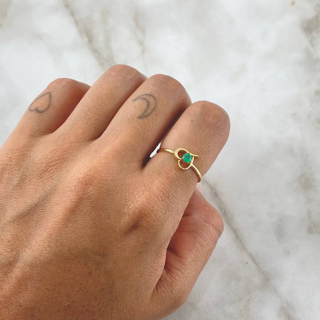 Empty Heart Ring 1.45gr / Size 6 3/4 / Emerald 12pts 18K Yellow Gold (Jewel)