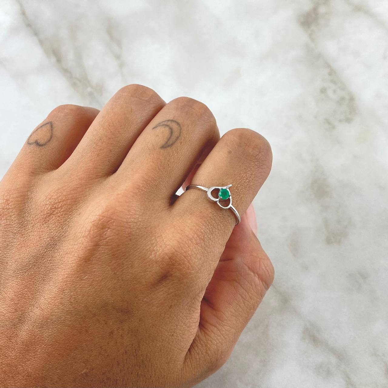 Empty Heart Ring 1.4gr / T7 / Emerald 12pts 18K White Gold (Jewel)