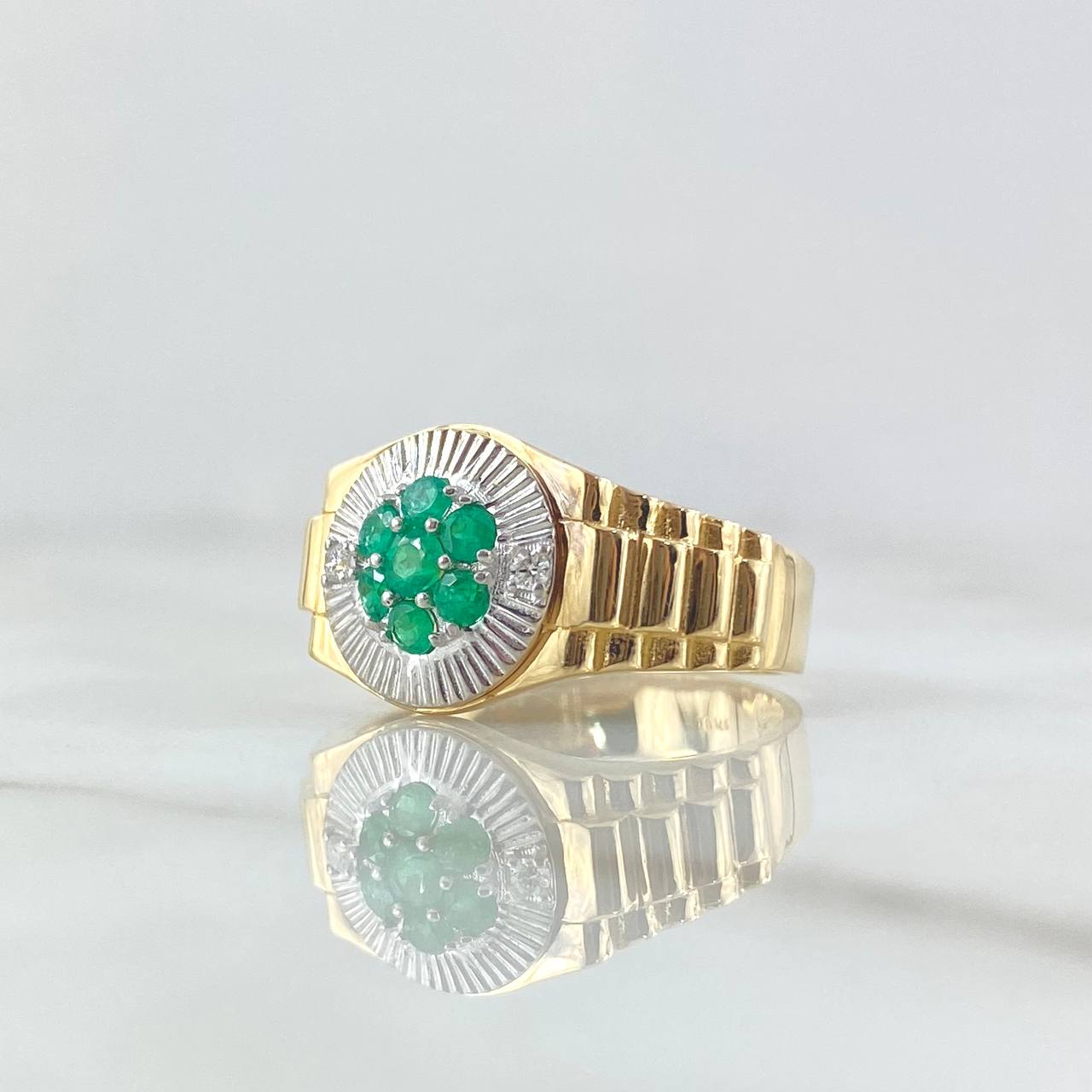 Anillo Marco Circular 7.35gr / T10 1/2 / Esmeraldas 46pts Diamantes 16pts Dos  Oros Amarillo Blanco 18K (Joya)