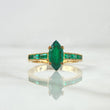 Ring Solitaire Rhombic Channel 3.45gr / Size 7 1/4 / Emeralds 1.05 Qts 18K Yellow Gold (Jewel) ©