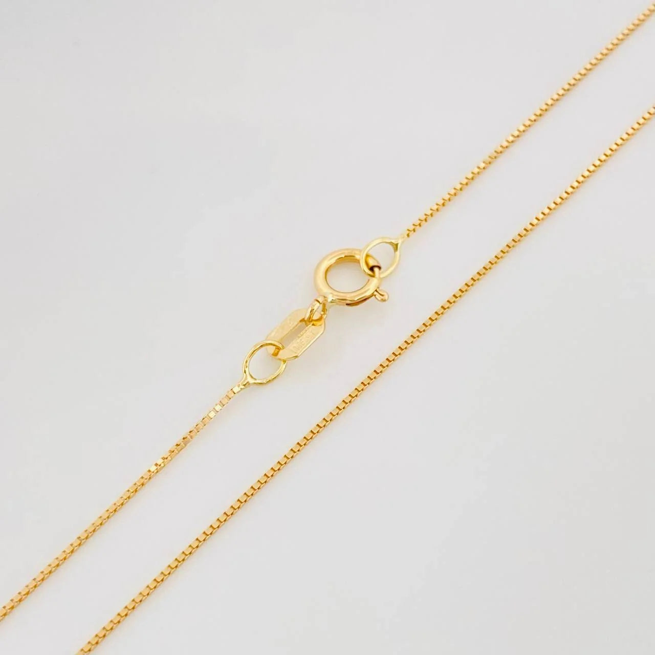 Cadena Veneciana 1.6g / 18 in / 0.7mm Oro Amarillo 18K