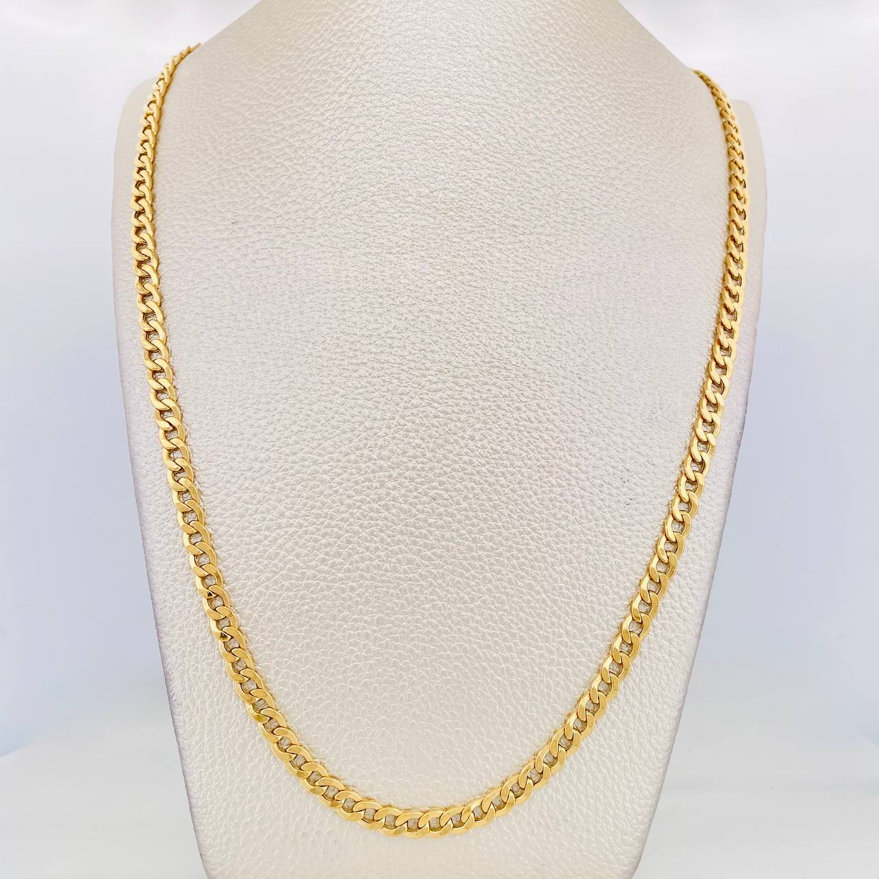 Cadena Cubana 9.95g / 24 in / 4.83mm Oro Amarillo 18K