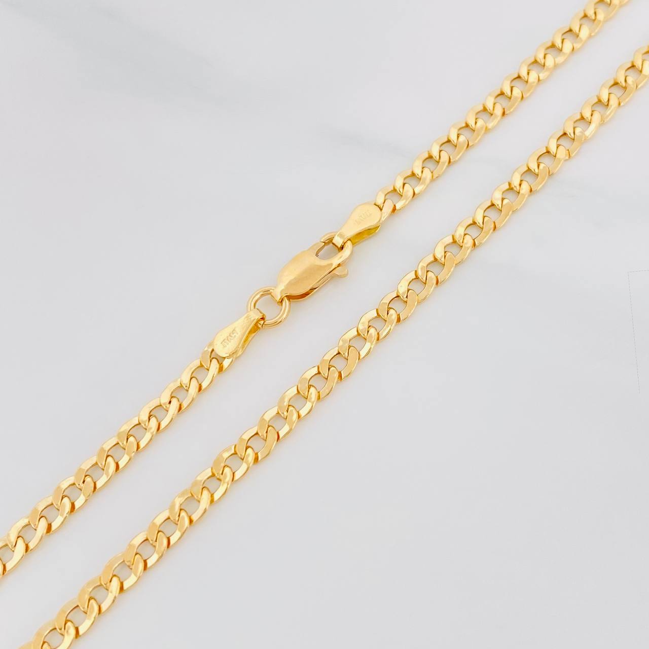 Cadena Cubana 7.35g / 24 in / 3.39mm Oro Amarillo 18K