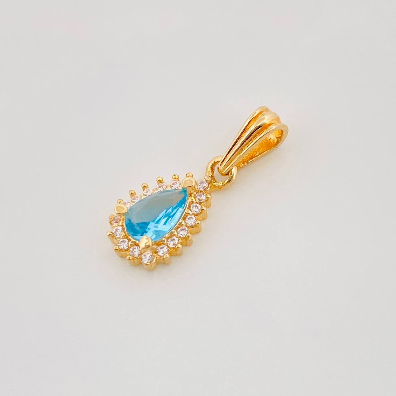 Dije Halo Gota 1.05g / 3/4 in Oro Amarillo 18K