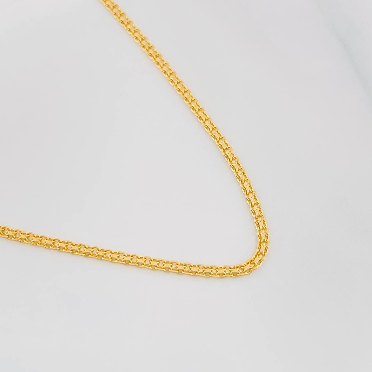 Cadena China 3.35g / 24 in / 1.49mm Oro Amarillo 18K