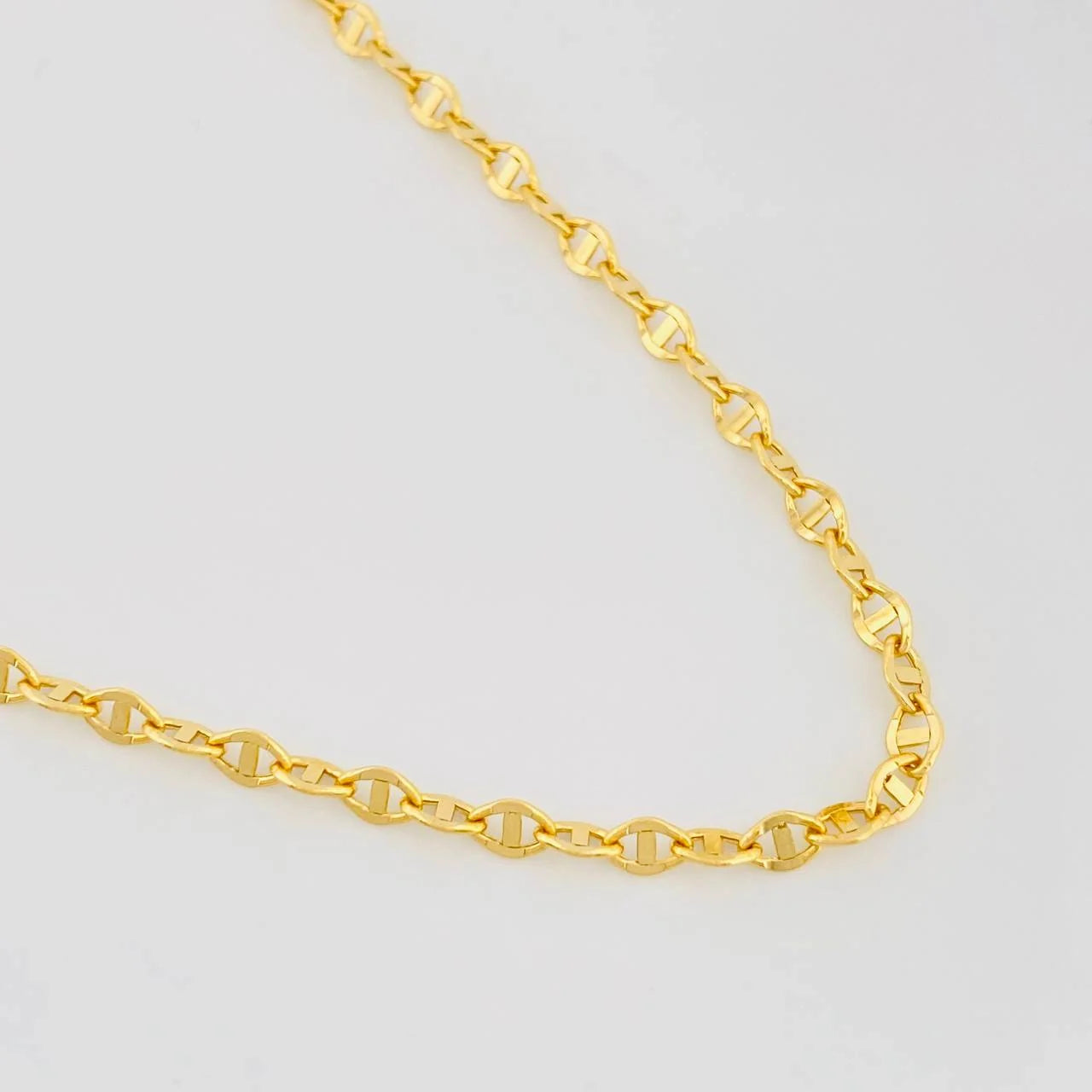 Cadena Escalera Volga 3.4g / 24 in / 2.7mm Oro Amarillo 18K