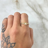 Anillo Flor Tornasol 2.7gr / T7 / Nac.Esp. Oro 18K