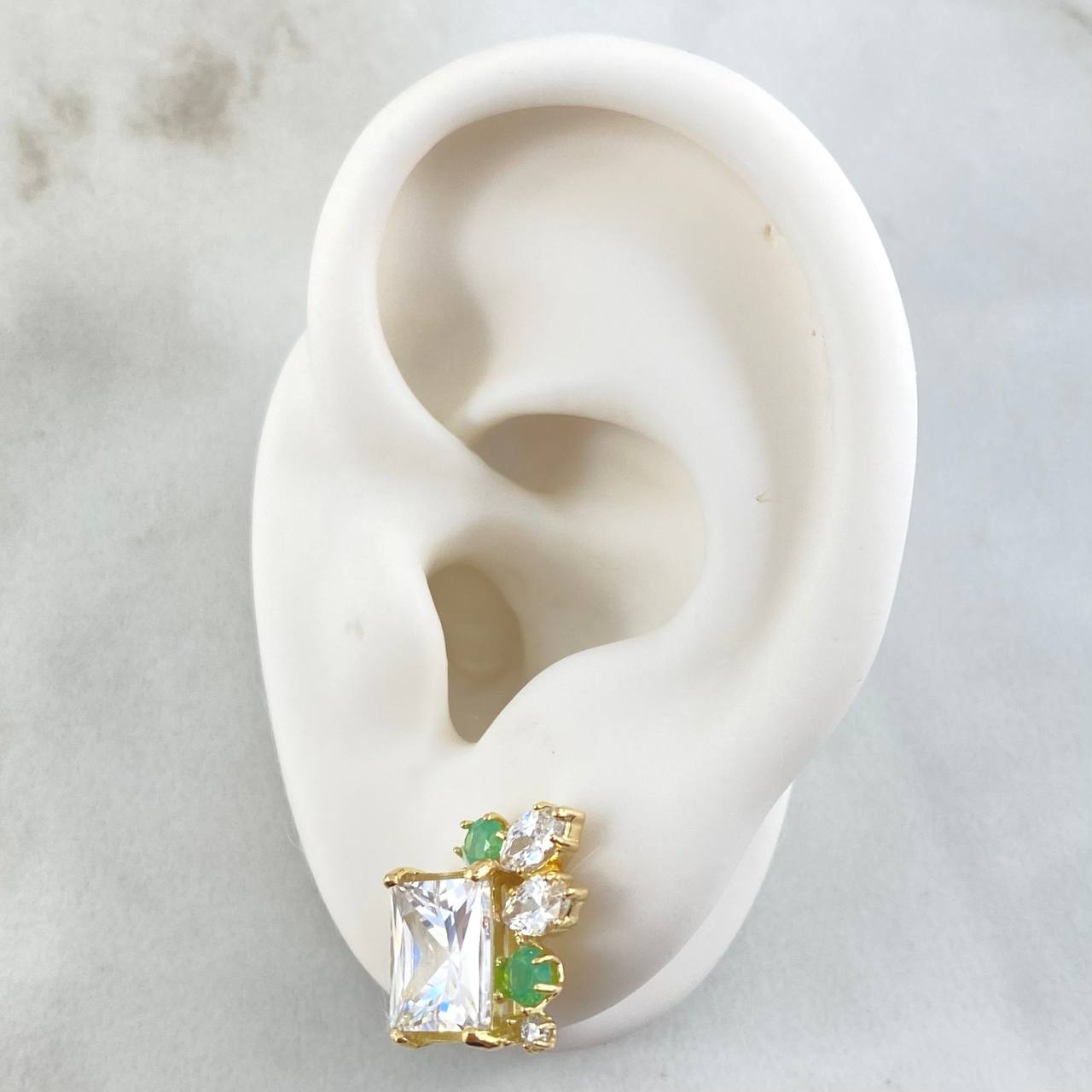 Princess Cut Rectangle Stud Earrings 5gr / 1.6cm (0.6in) / Natural Spanish Pearl 18K Gold ©