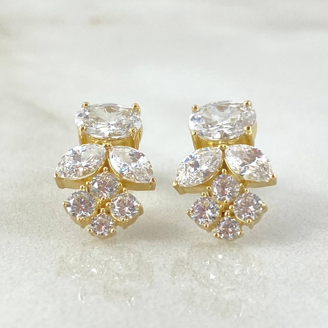 Topos Flor de Muerdago 2.55gr / 1/2 in / Oro Amarillo Nac.Esp. 18K !