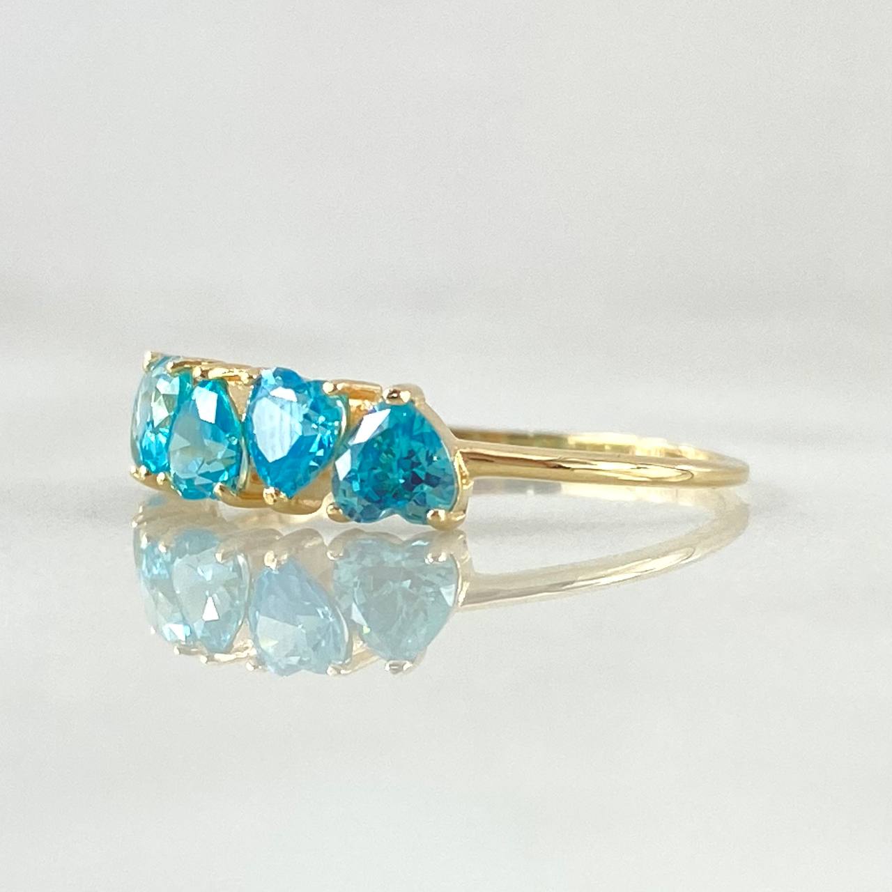 Anillo Corazones zigzag 1.55gr / T7 1/4 / Nac.Esp. Oro 18K ©