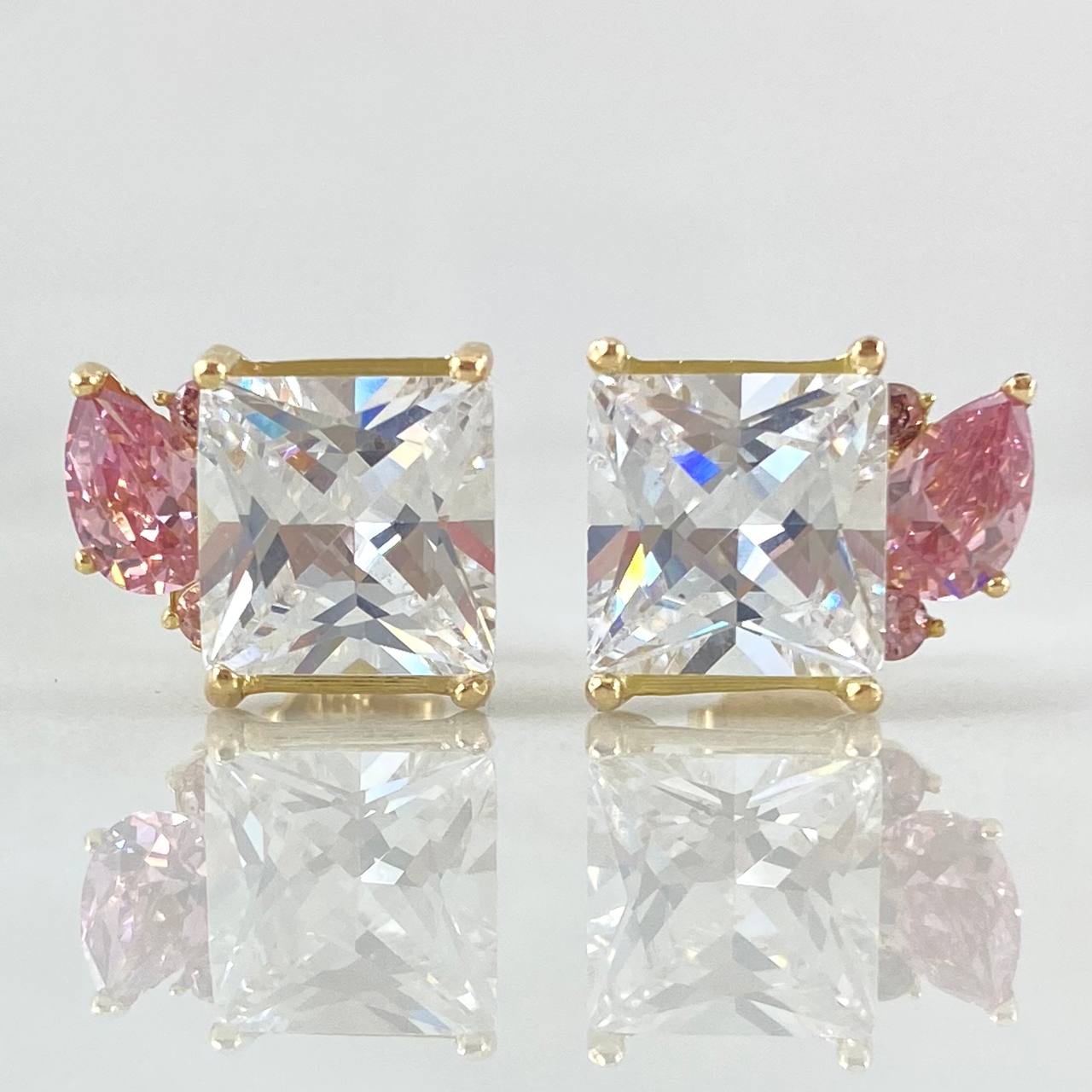 Topos Hoja Cuadrada 4gr / 1cm / Nac.Esp. Oro 18K