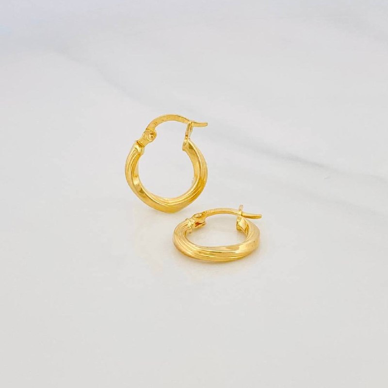 Candongas Mary 1.2g / 1/2 in Oro Amarillo 18K