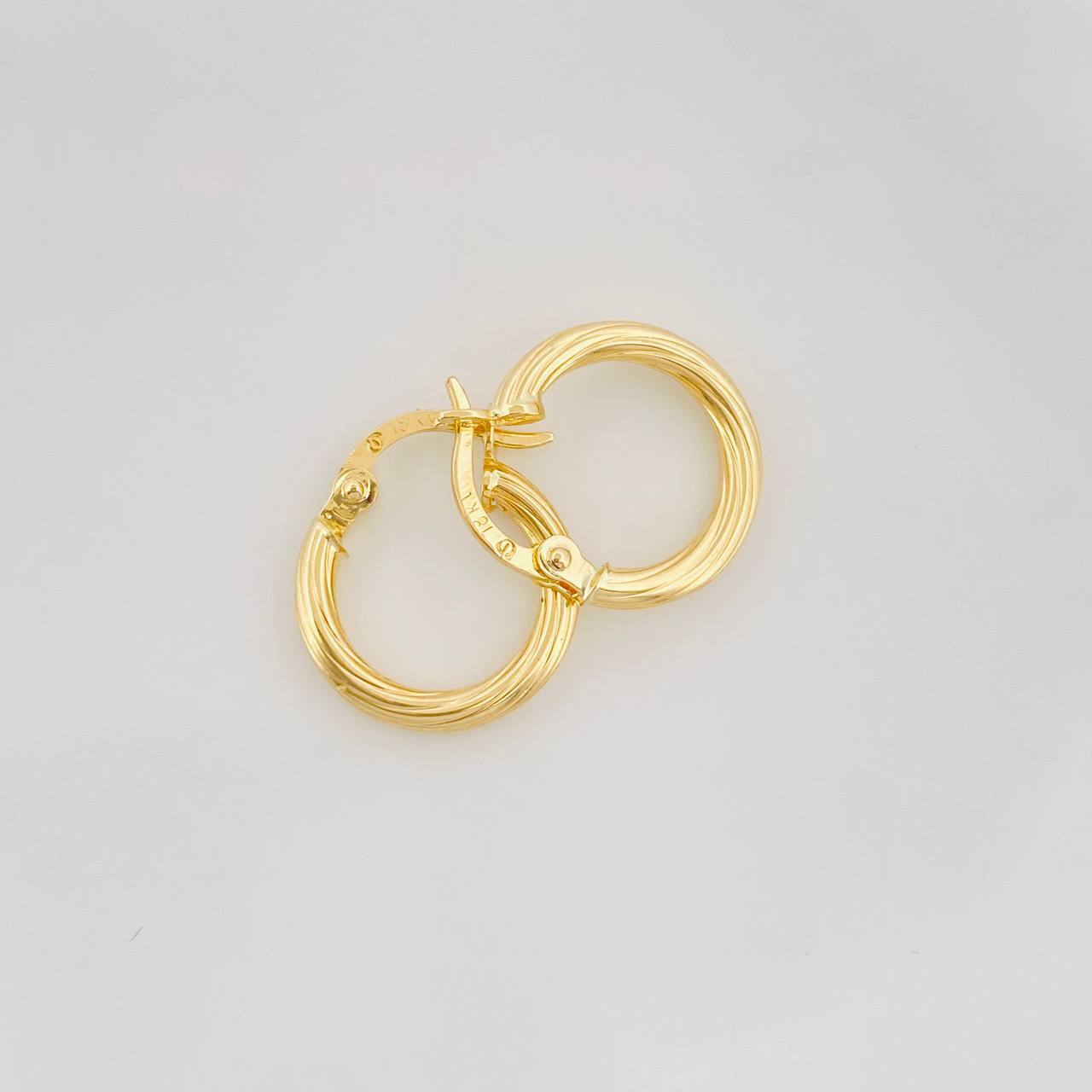 Candongas Mary 1.05g / 1/2 in Oro Amarillo 18K