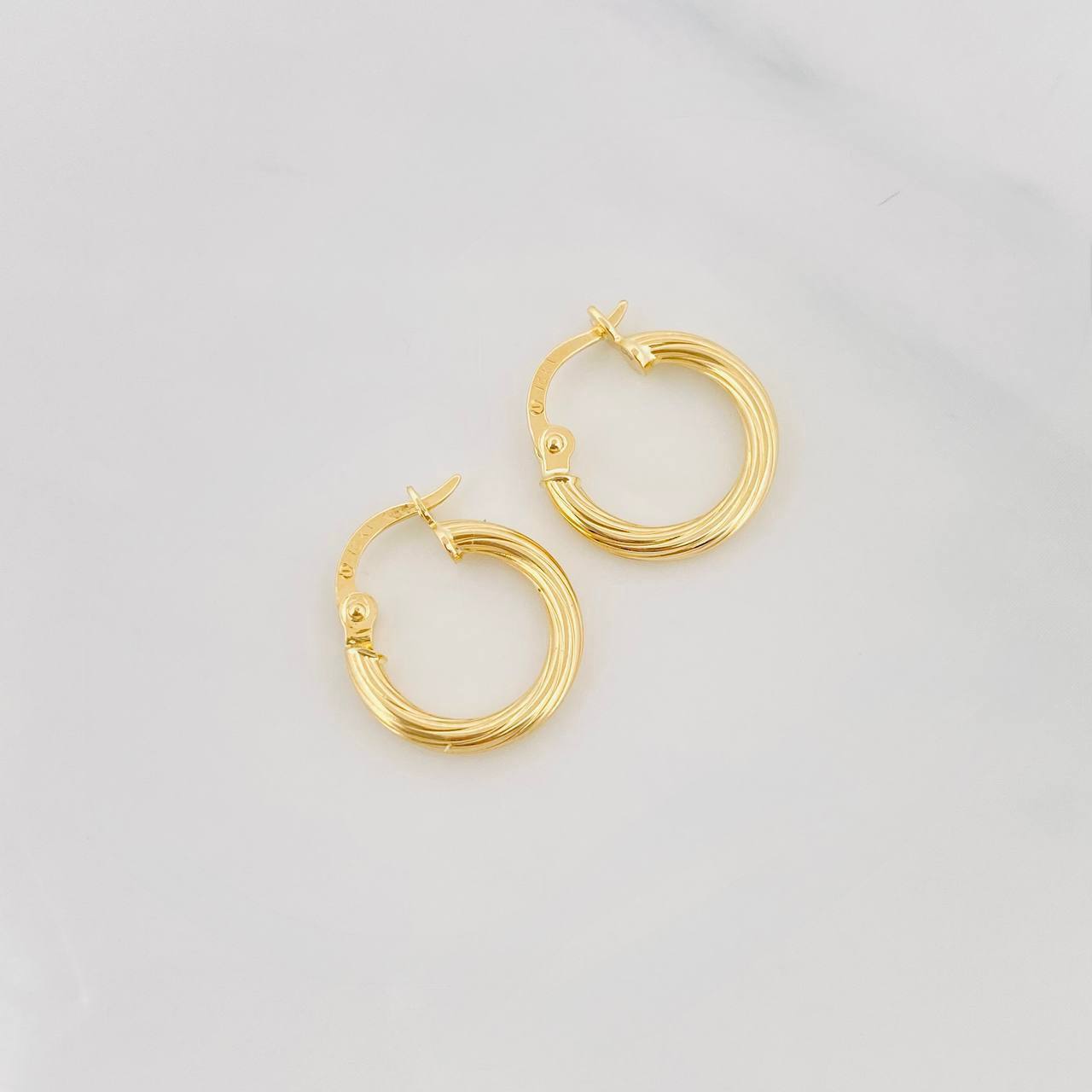 Candongas Mary 1.05g / 1/2 in Oro Amarillo 18K