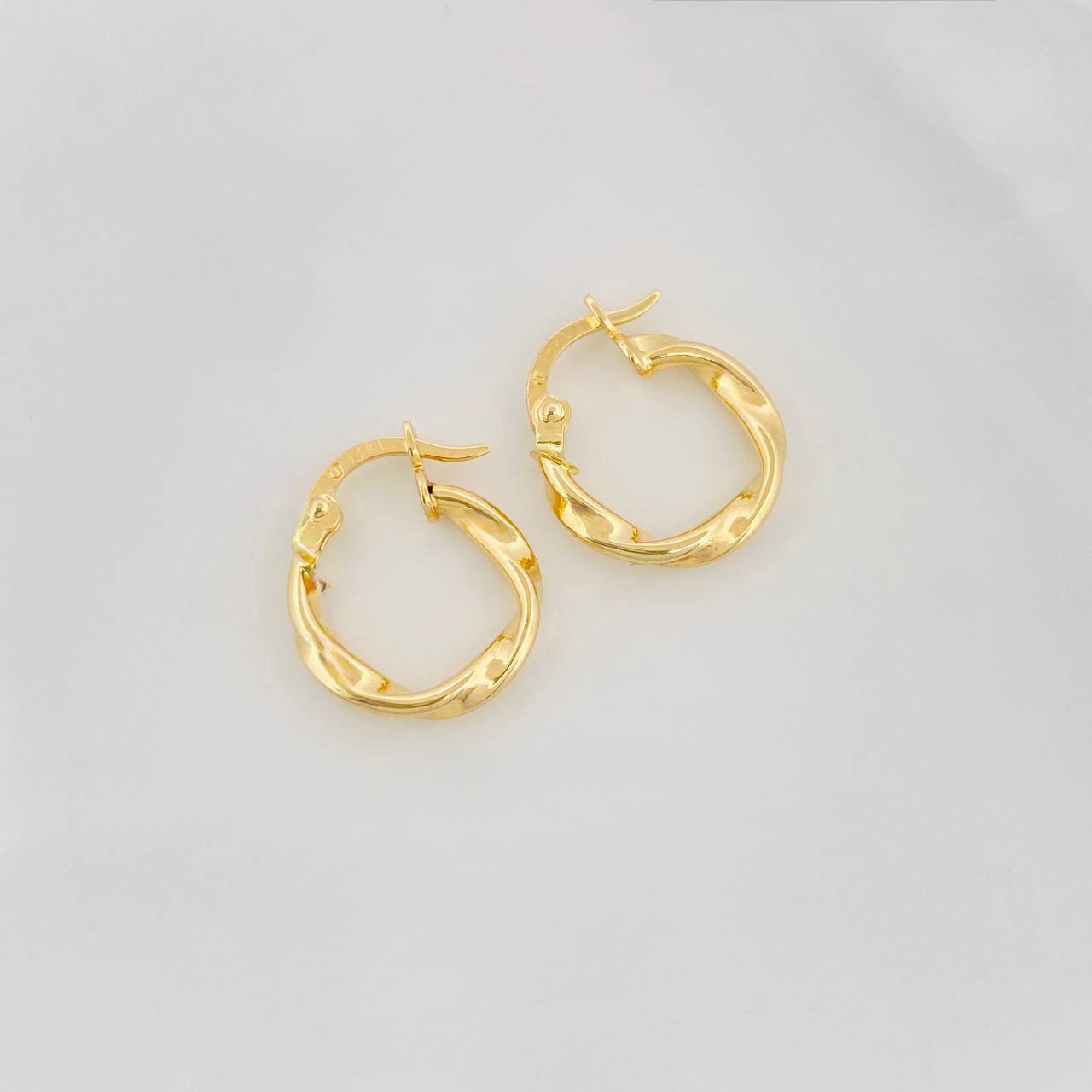 Candongas Bridget 1.15g / 1/2 in Oro Amarillo 18K
