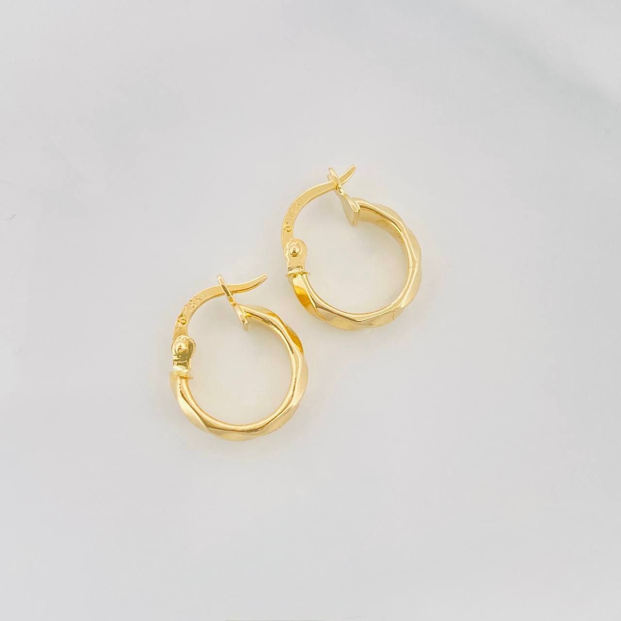 Candongas Mary 1.3g / 1/2 in Oro Amarillo 18K