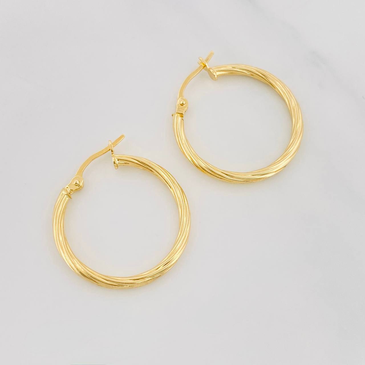 Candongas Mary 1.45g / 3/4 in Oro Amarillo 18K