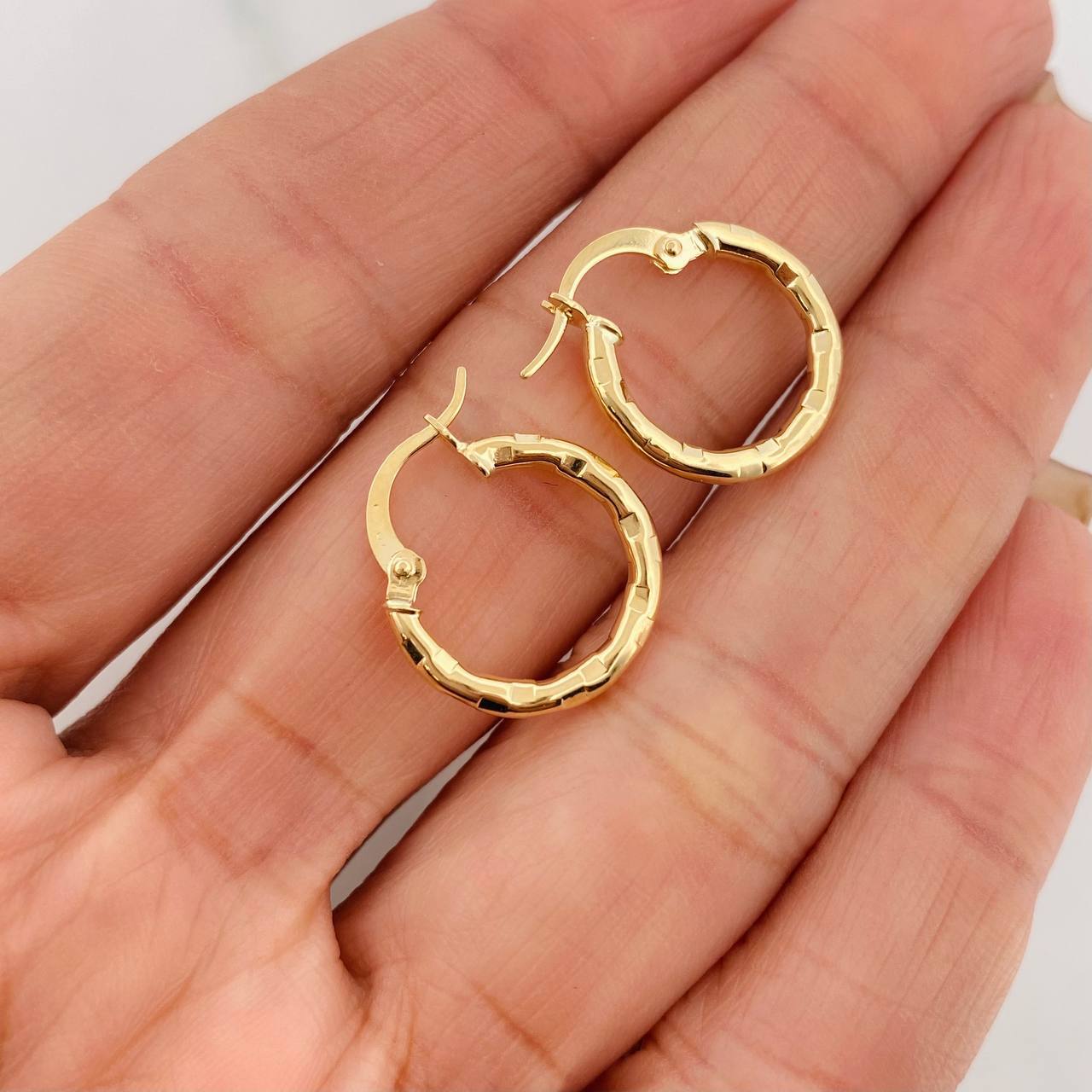 Hoop Earrings Val 1.3 g / 3/4 in Yellow Gold 18K