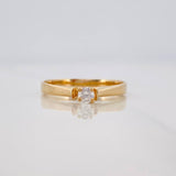 Anillo Solitario 1.6 g / T6 Oro Amarillo 18K