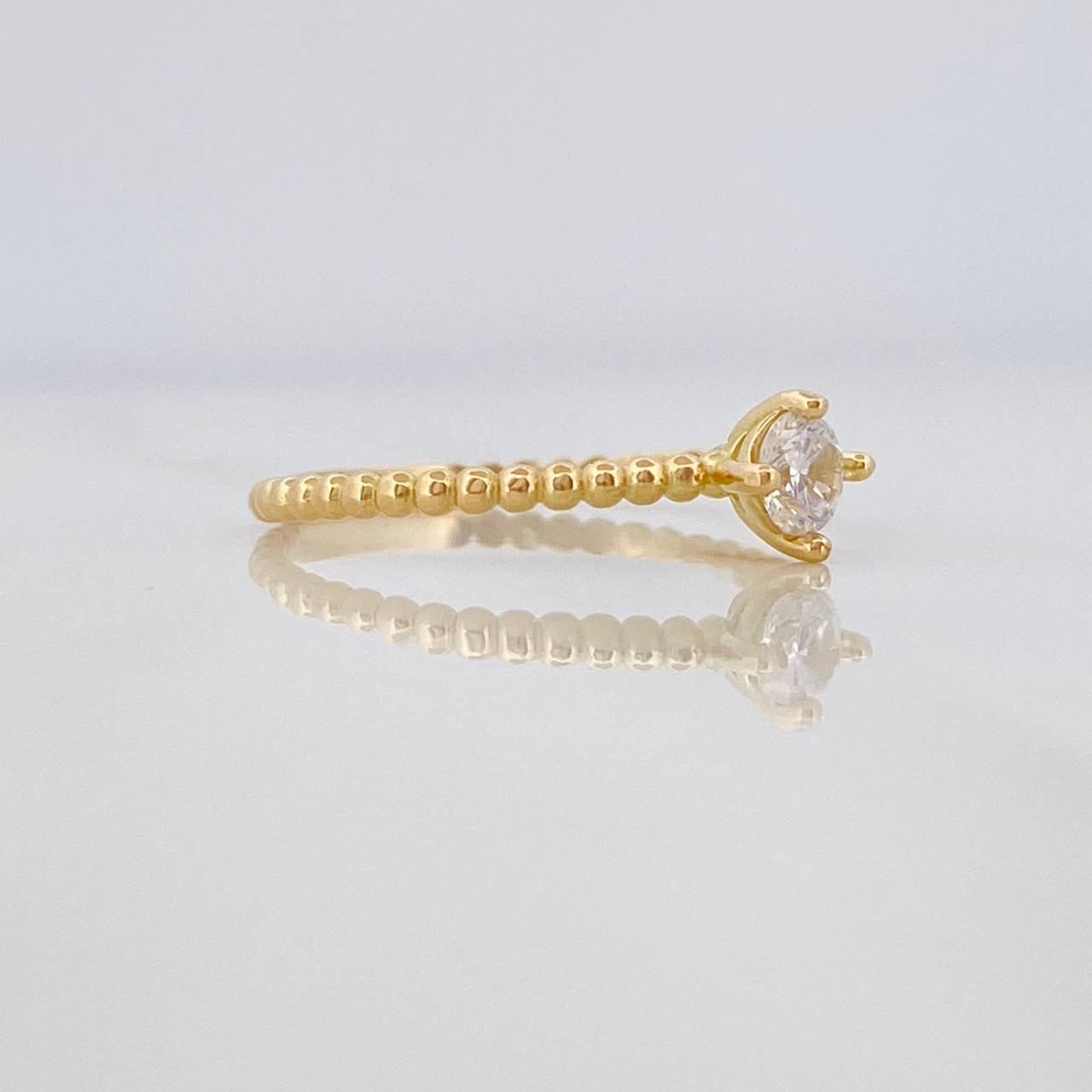 Anillo Solitario Esferas 1.45 g / T8 Oro Amarillo 18K