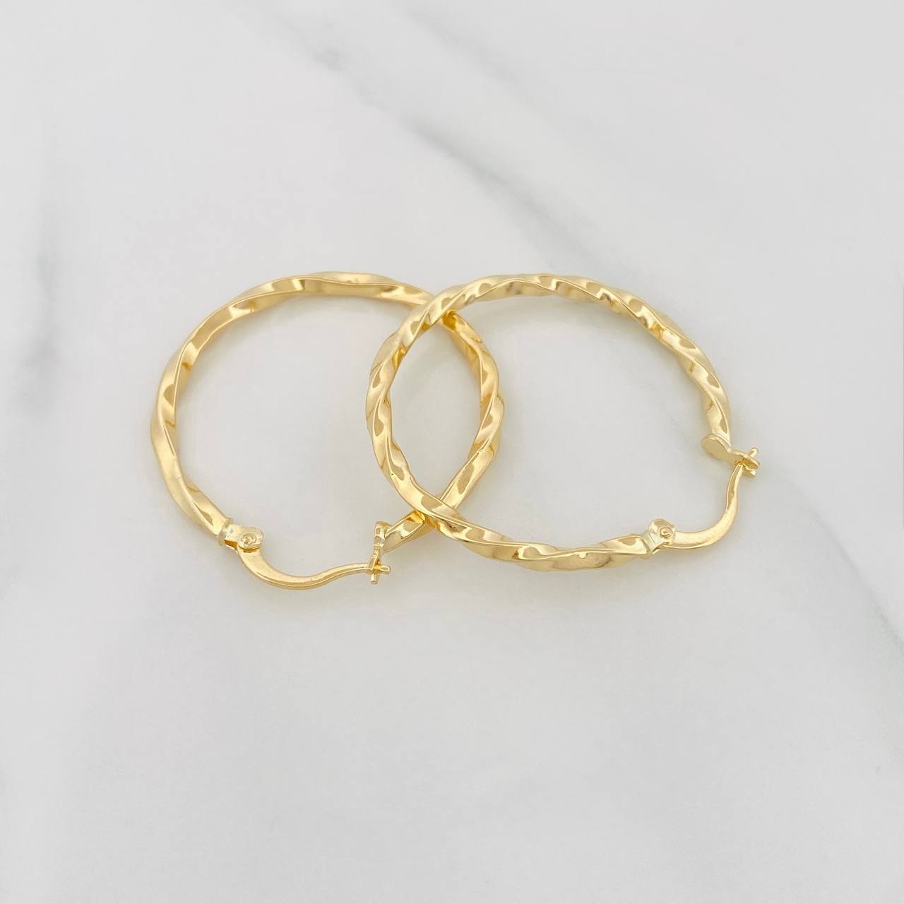 Candongas Ale 2.05 g / 1 1/4 in Oro Amarillo 18K
