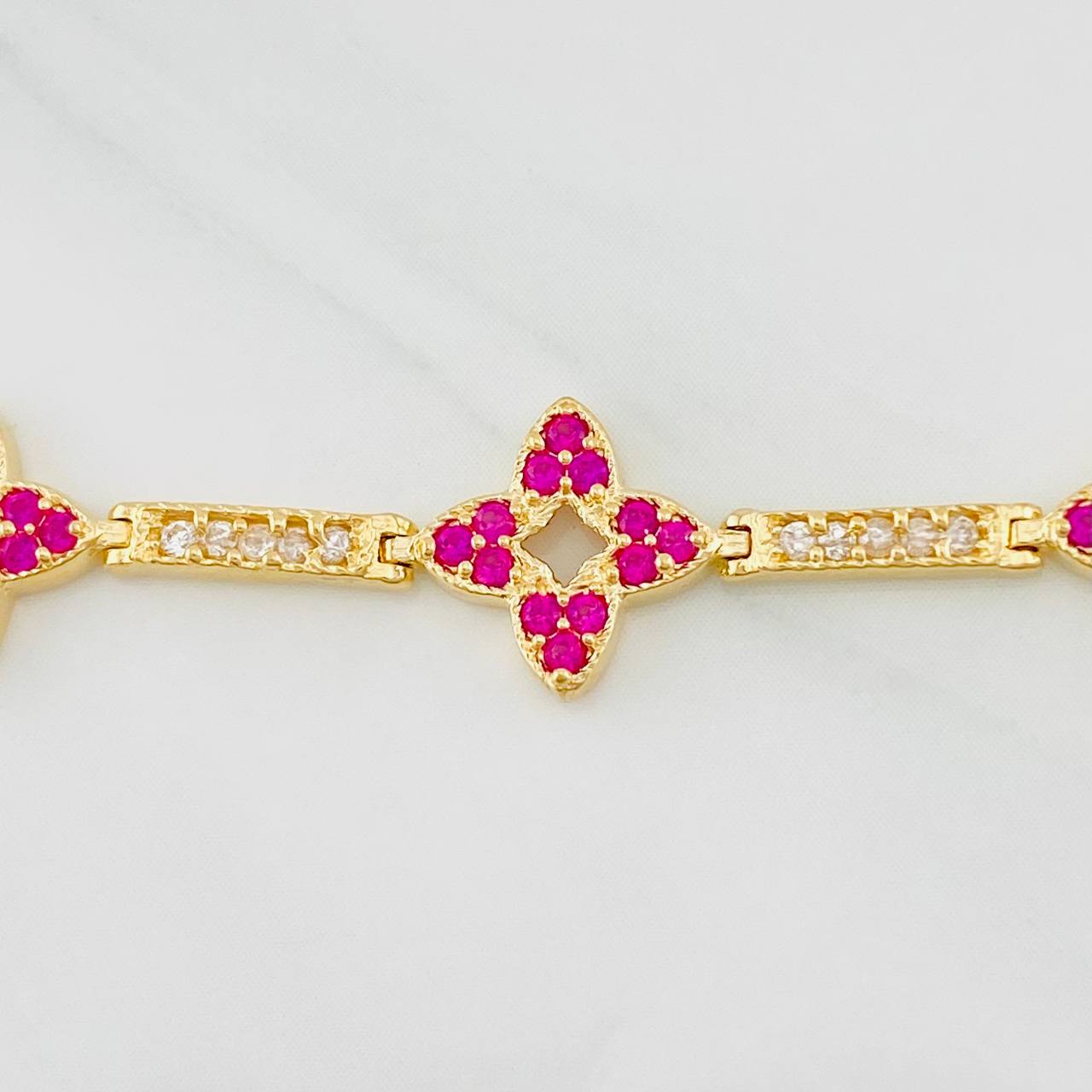 Pulso Flores 8.2g / 7 1/4 in / 2.2mm Oro Amarillo 18K